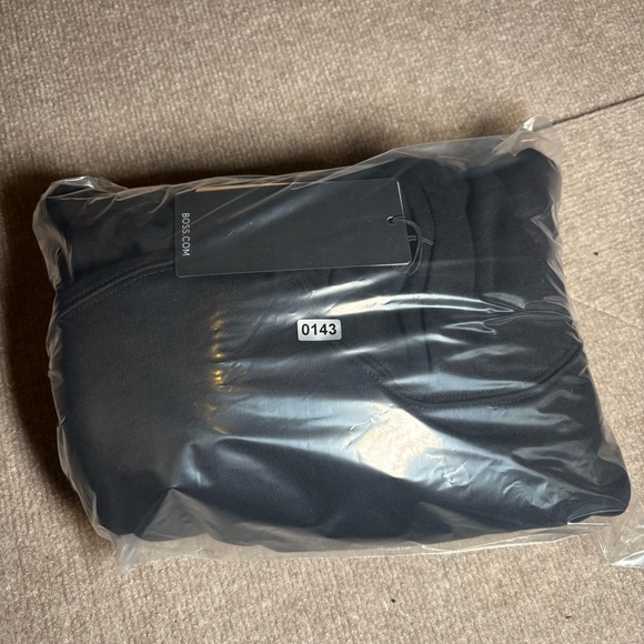 BOSS Black Pullover Hoodie Red Blue Logo Size M NWT - Picture 8 of 8